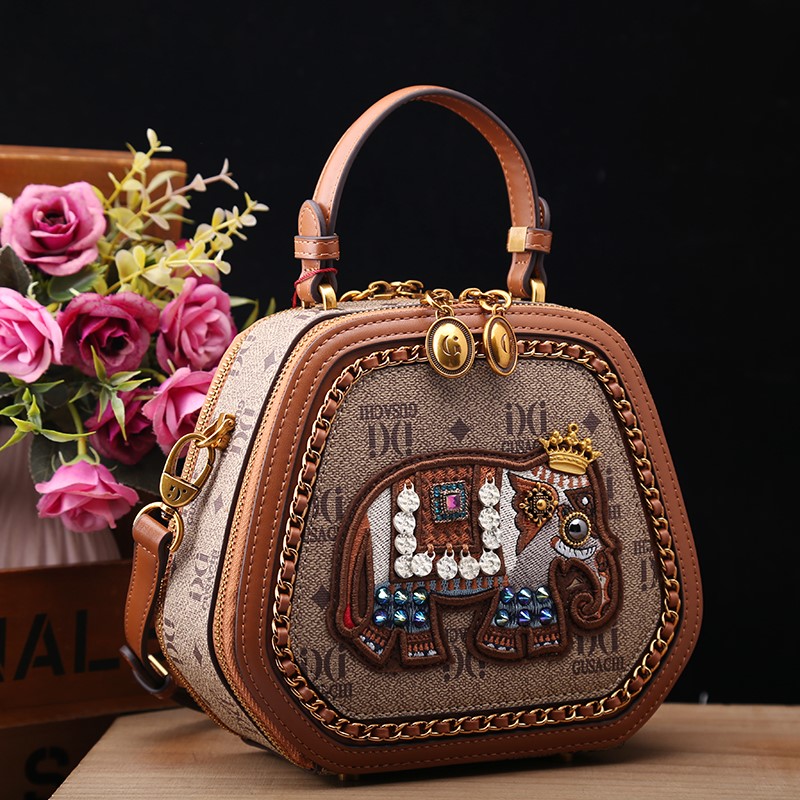 Interior Design Article - Light luxury brand women's handbag 2026