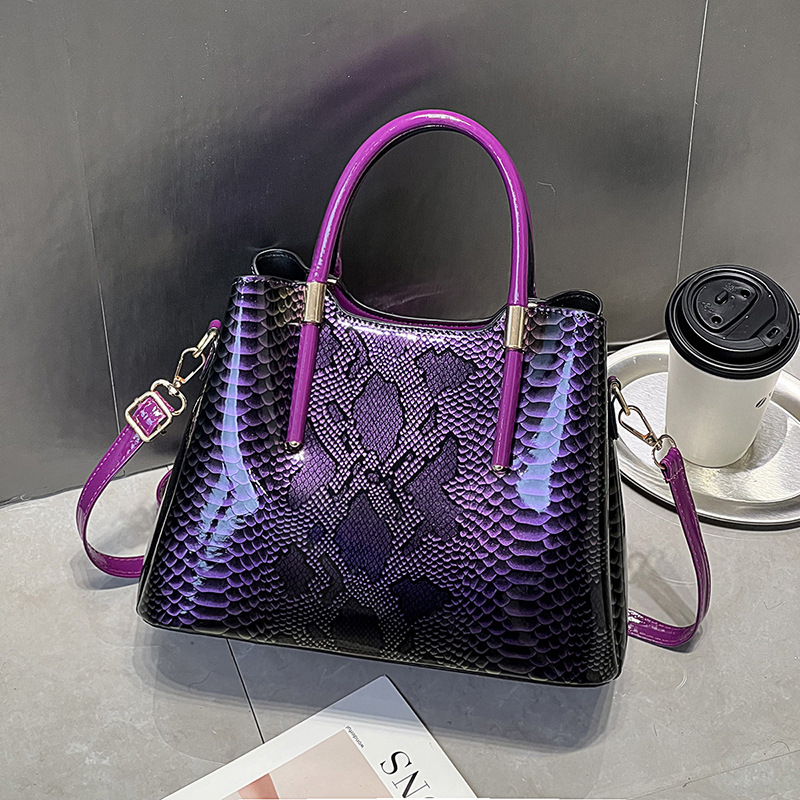 2025 New Designer Snake Leathe - Interior Design High End 评论和价格